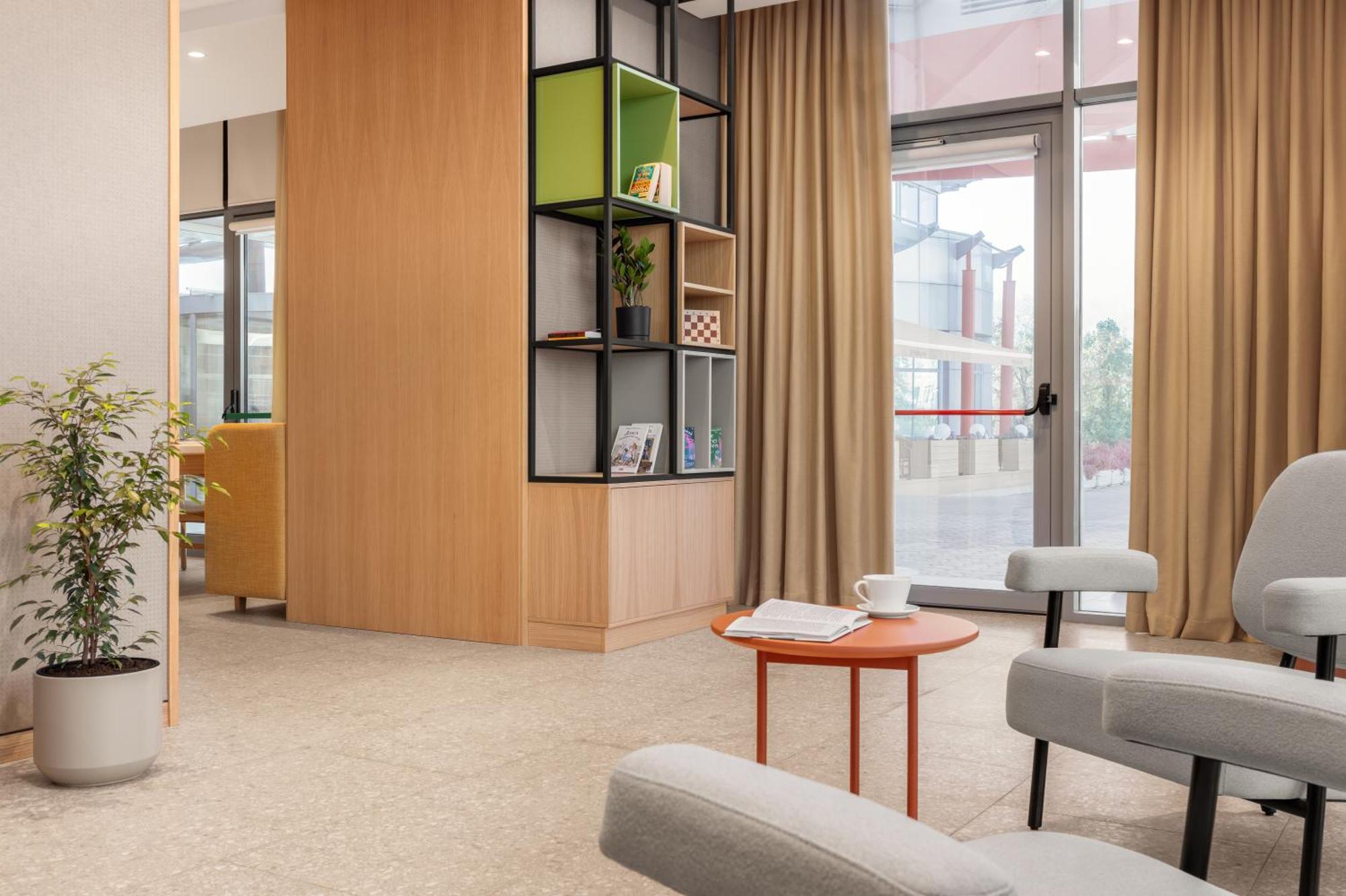 Holiday Inn Almaty By Ihg Exterior photo
