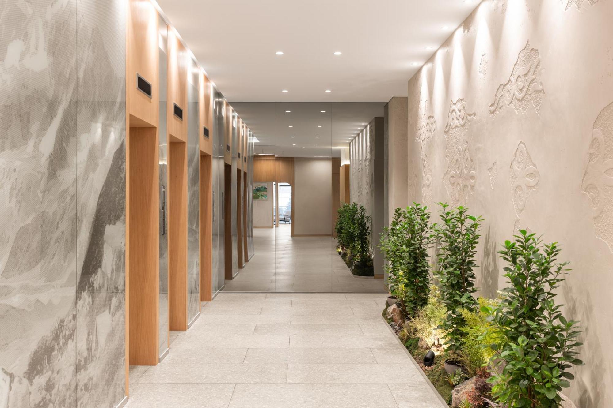 Holiday Inn Almaty By Ihg Exterior photo