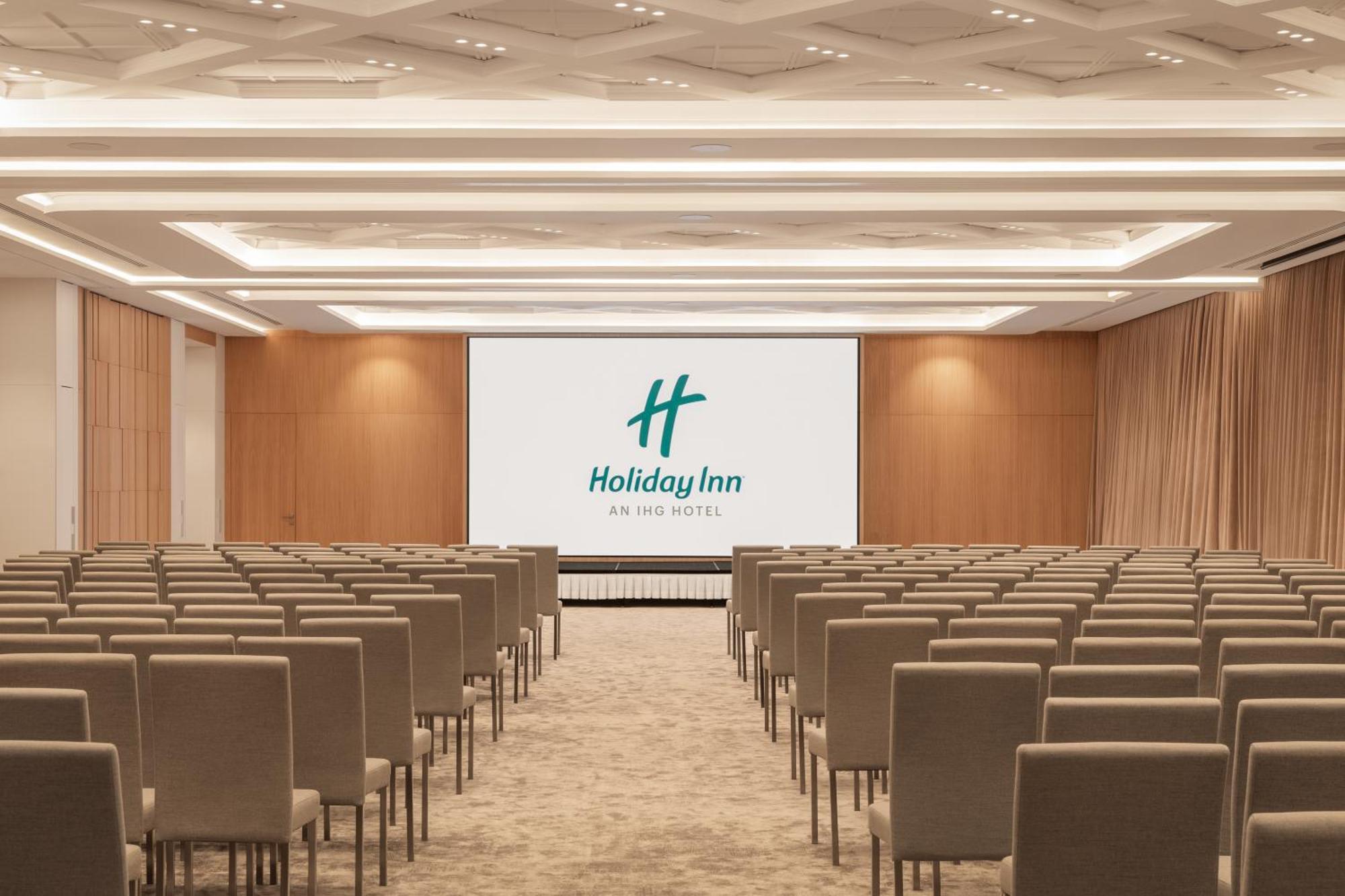 Holiday Inn Almaty By Ihg Exterior photo