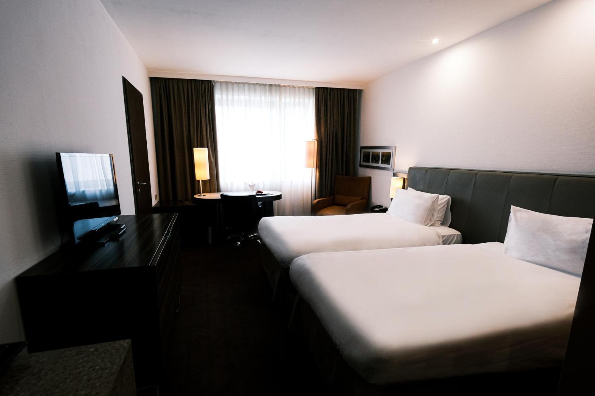 Holiday Inn Almaty By Ihg Exterior photo